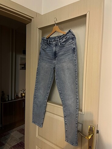 Mavi Jeans Zara Beymen Berşika Mango Mavi Adidas