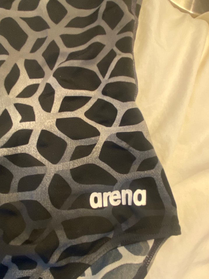 Arena Siyah Baskılı Kadın Mayo - Görsel 2