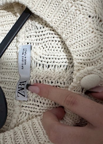 Zara Yarım Kollu Beyaz Örgü Hırka - Görsel 2