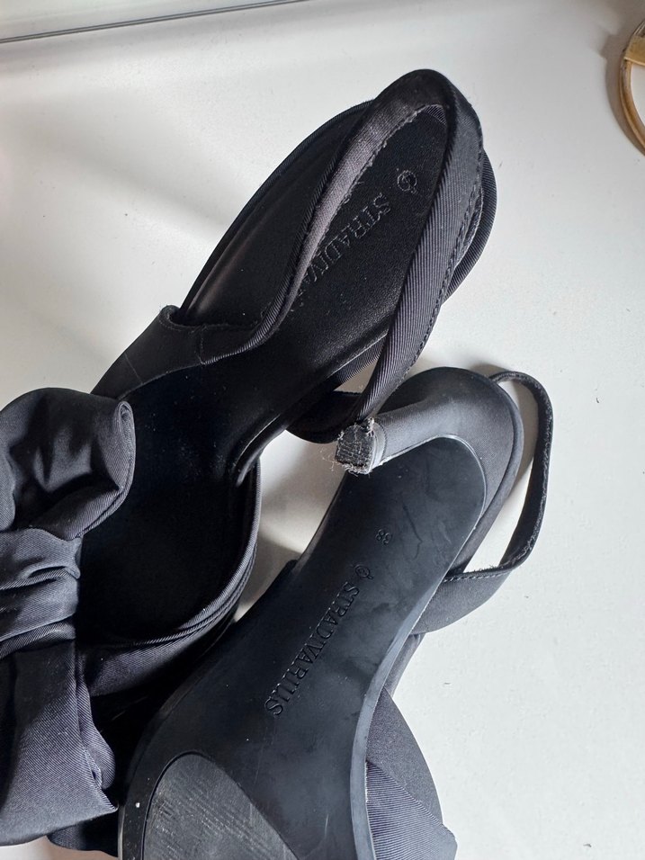 Fiyonklu Topuklu Ayakkabı - Görsel 3