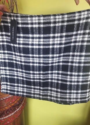 Trendyolmilla ekoseli etek