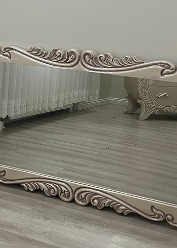 Beyaz Dekoratif Oymalı Ayna - Görsel 2