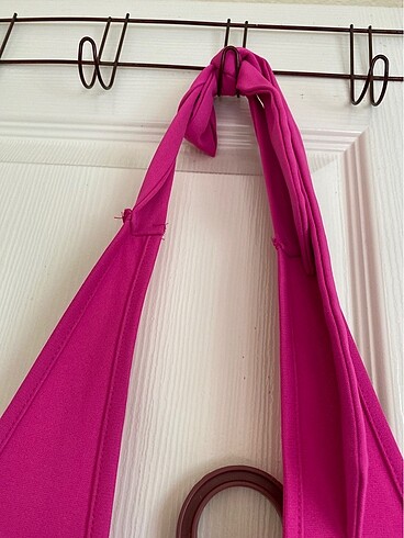 Boyundan bağlama elbise - Görsel 4