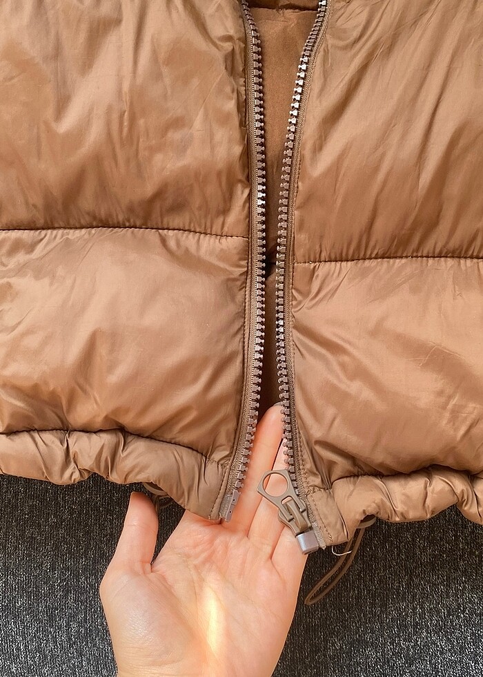 Stradivarius kadın şişme yelek - Görsel 3