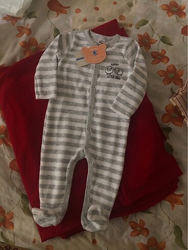 Etiketli erkek bebek tulum (6-9 ay)