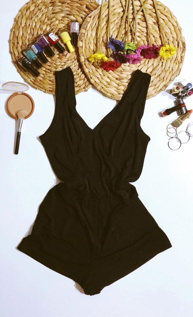 Siyah V Yaka Mini Saten Tulum - Görsel 3