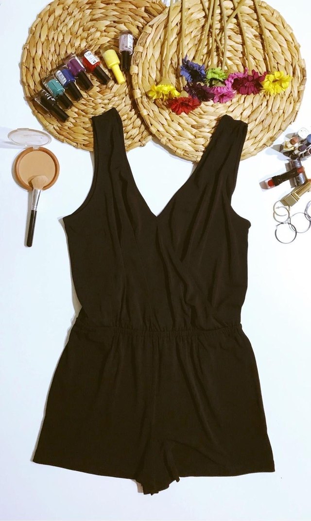 Siyah V Yaka Mini Saten Tulum - Görsel 4