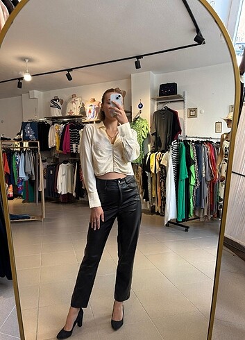 m Beden ten rengi Renk Crop gomlek