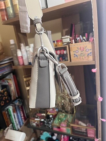  Beden CALVIN KLEIN SHOULDER BAG