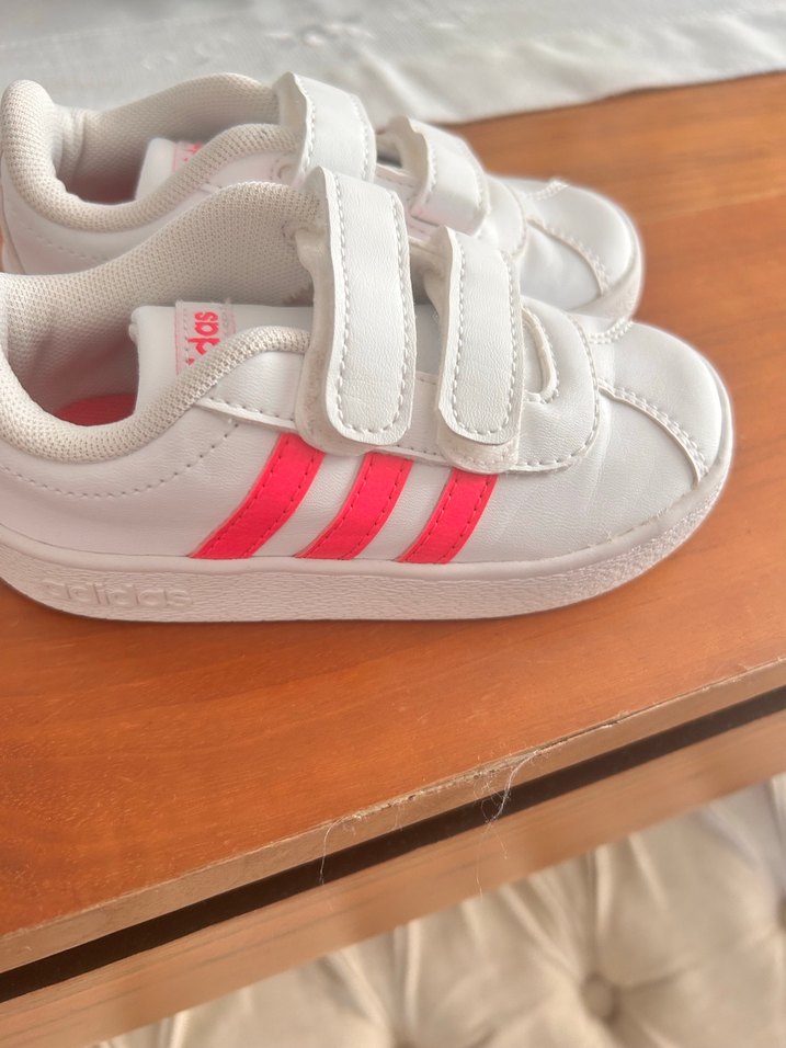 Beyaz Adidas Kız Çocuk Spor Ayakkabı - Görsel 4