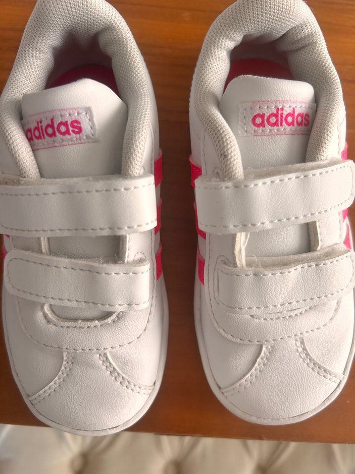 Beyaz Adidas Kız Çocuk Spor Ayakkabı - Görsel 2