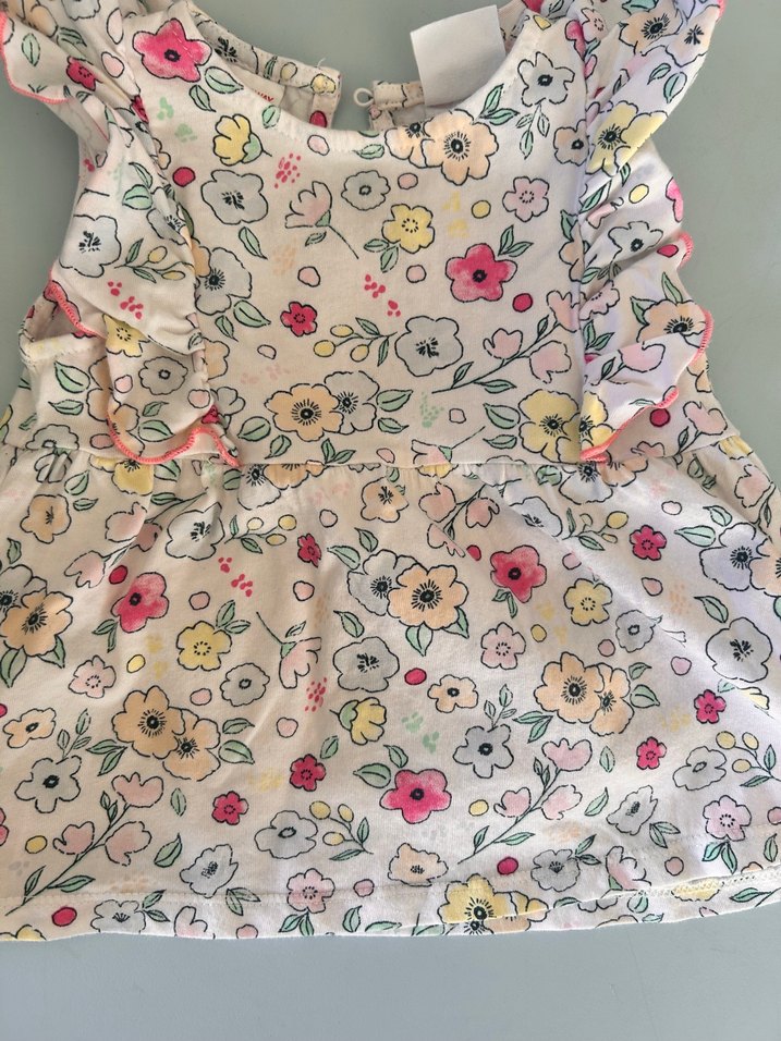 Çiçek Desenli Fırfırlı Kolsuz Kız Çocuk bluz - Görsel 3