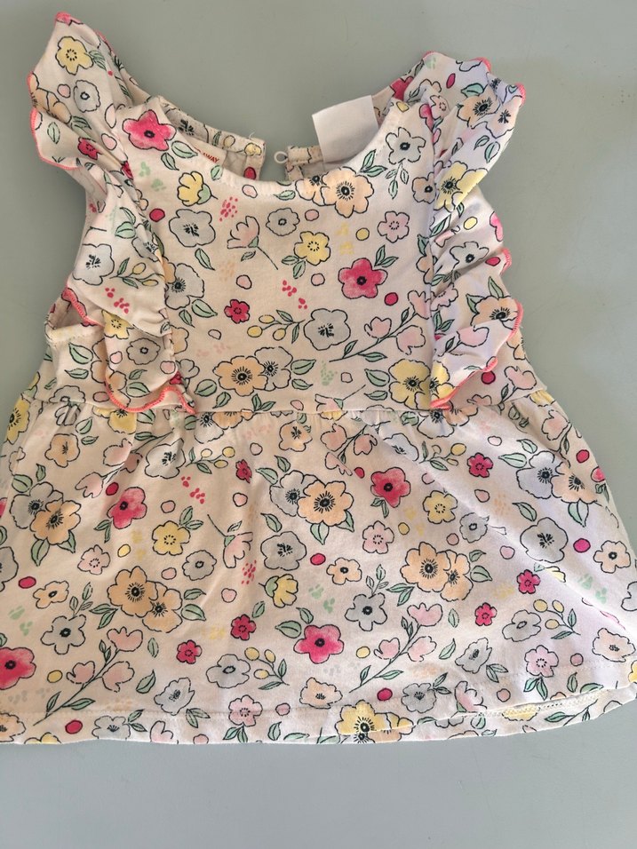 Çiçek Desenli Fırfırlı Kolsuz Kız Çocuk bluz - Görsel 2