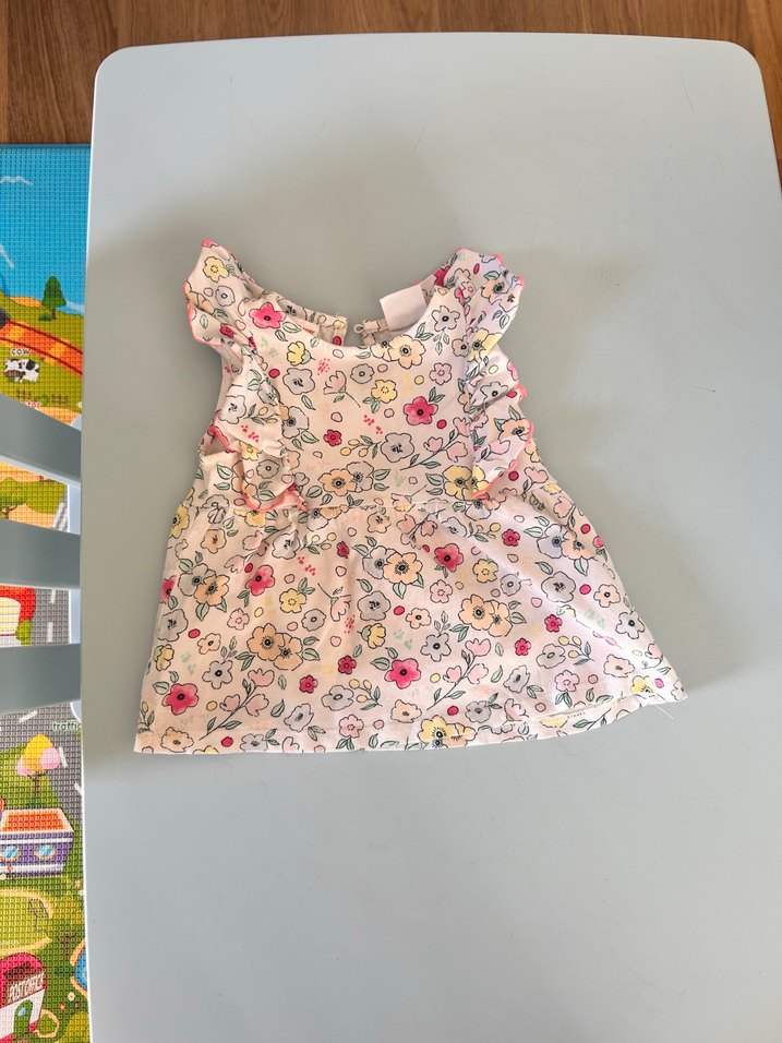 Çiçek Desenli Fırfırlı Kolsuz Kız Çocuk bluz - Görsel 4