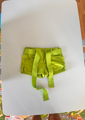 Kız çocuk Yeşil Kemerli Mini Şort - Görsel 3