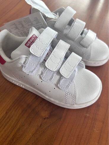 25 Beden Adidas Stan Smith kız çocuk