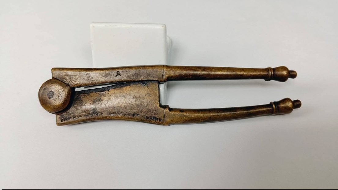 Nadir Antika Osmanlı Dönemi Bronz Şeker Kesme Makası - Görsel 4