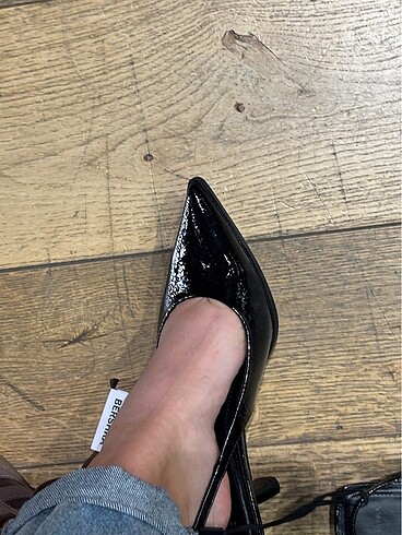 Bershka stiletto ayakkabi yeni