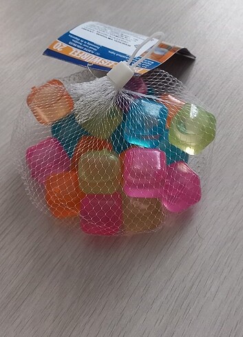 Diğer Renkli buz küreleri
