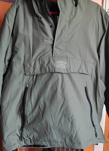 Pull and bear mont