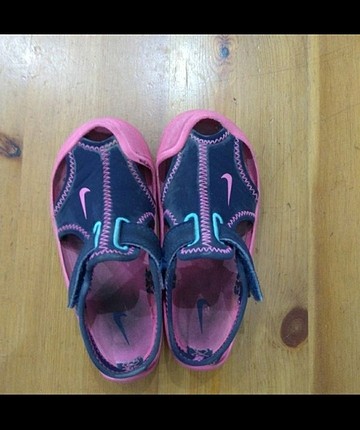Nike sunray