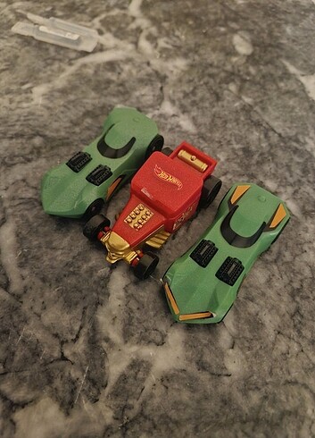 Oyuncak araba hot wheels
