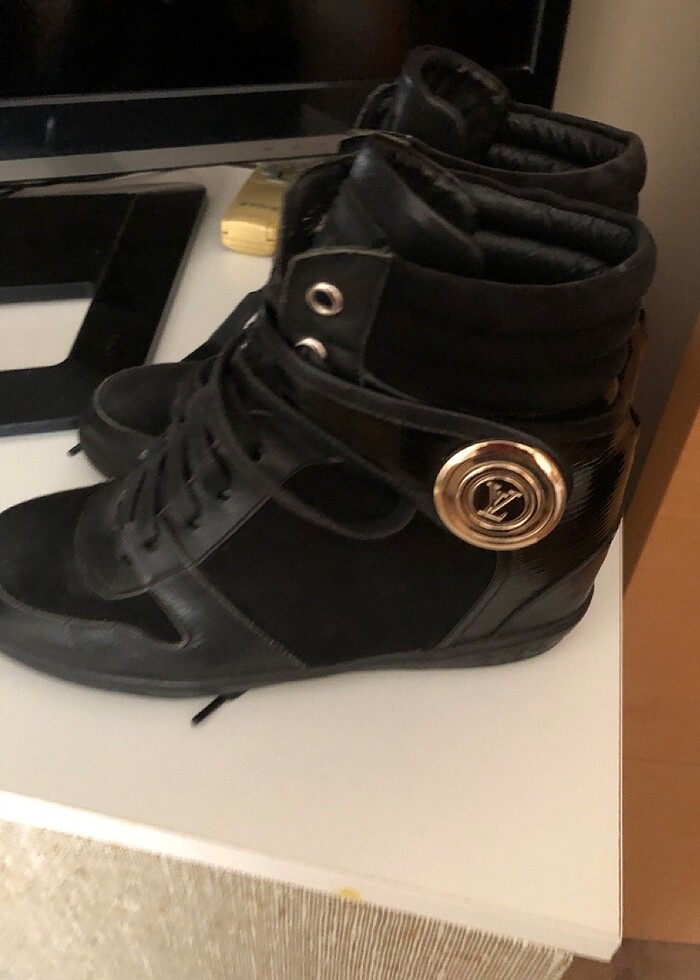 Siyah bayan bot - Görsel 3