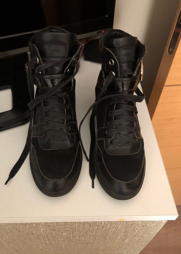 Siyah bayan bot - Görsel 2