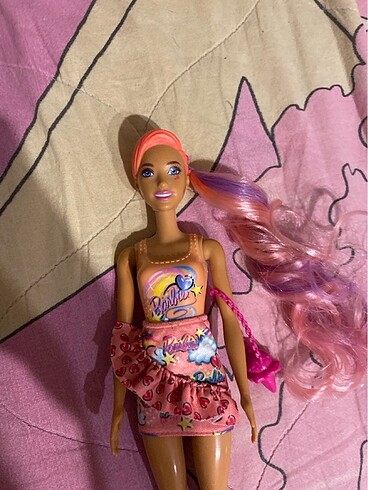  Beden Barbie Color Reveal Bebek