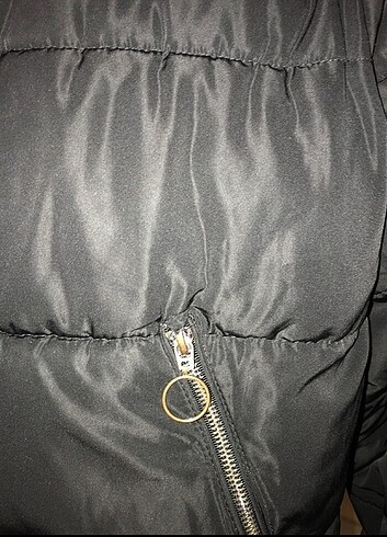 Pull and Bear Mont...