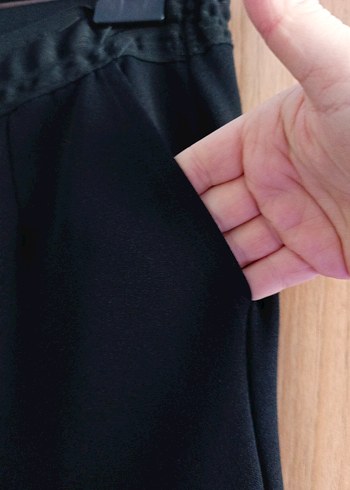 Kadın Siyah lastik bel Geniş Kesim Kumaş Pantolon - Görsel 4