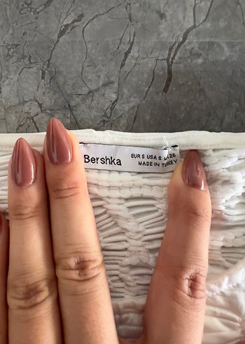 Bershka Dantelli Yüksek Yakalı Beyaz Keten Atlet - Görsel 2