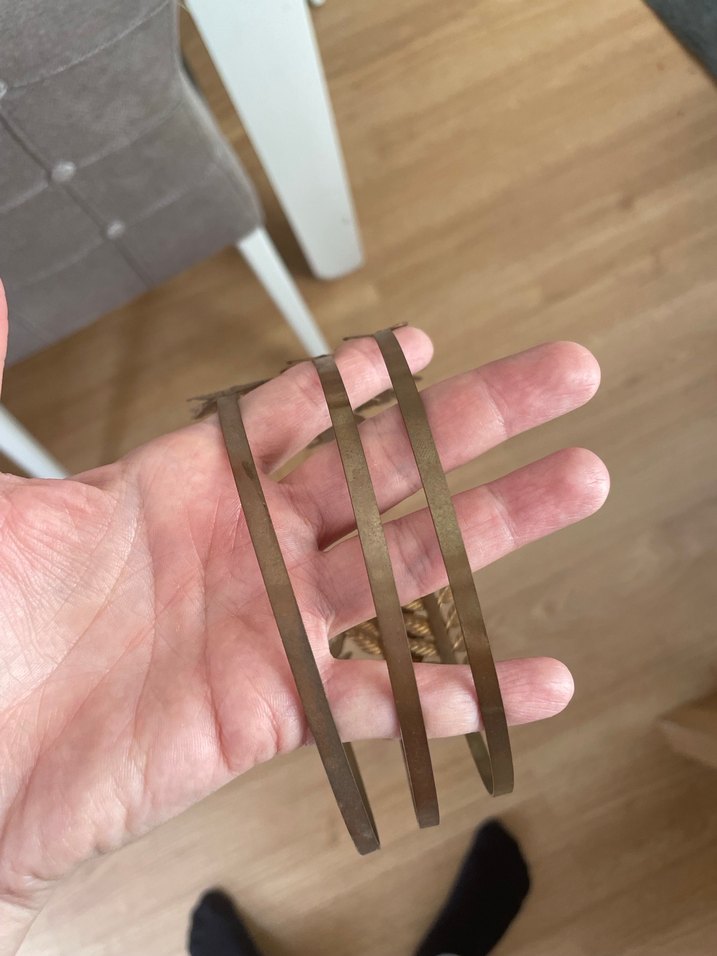 Altın Renkli Metal Yapraklı Saç Tokası - Görsel 2