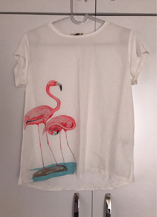 Beyaz flamingolu bluz