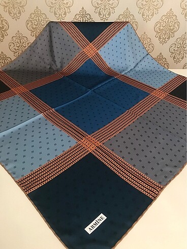 Armine twill eşarp 90*90 cm