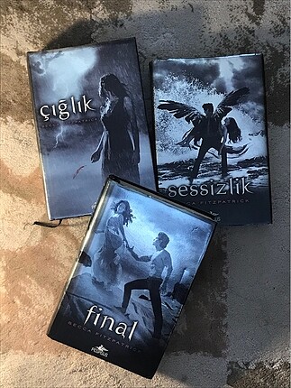 HUSH HUSH SERİSİ 2-3-4