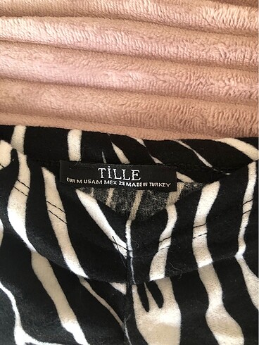 m Beden siyah Renk Zebra desenli bluz