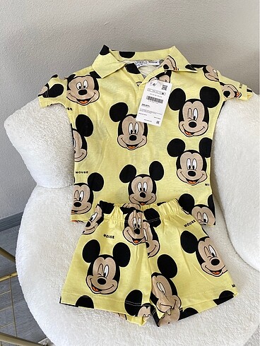 18-24 Ay Beden Zara Mickey mouse takım şort
