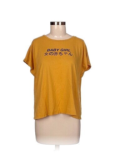 Koton T-shirt %70 İndirimli.
