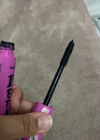Essence Essence I Love Extreme Maskara - Pembe