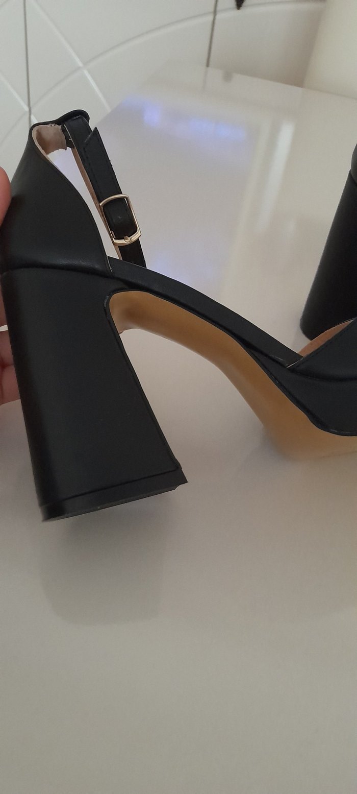 Gucci Siyah Platform Topuklu Ayakkabı - Görsel 4