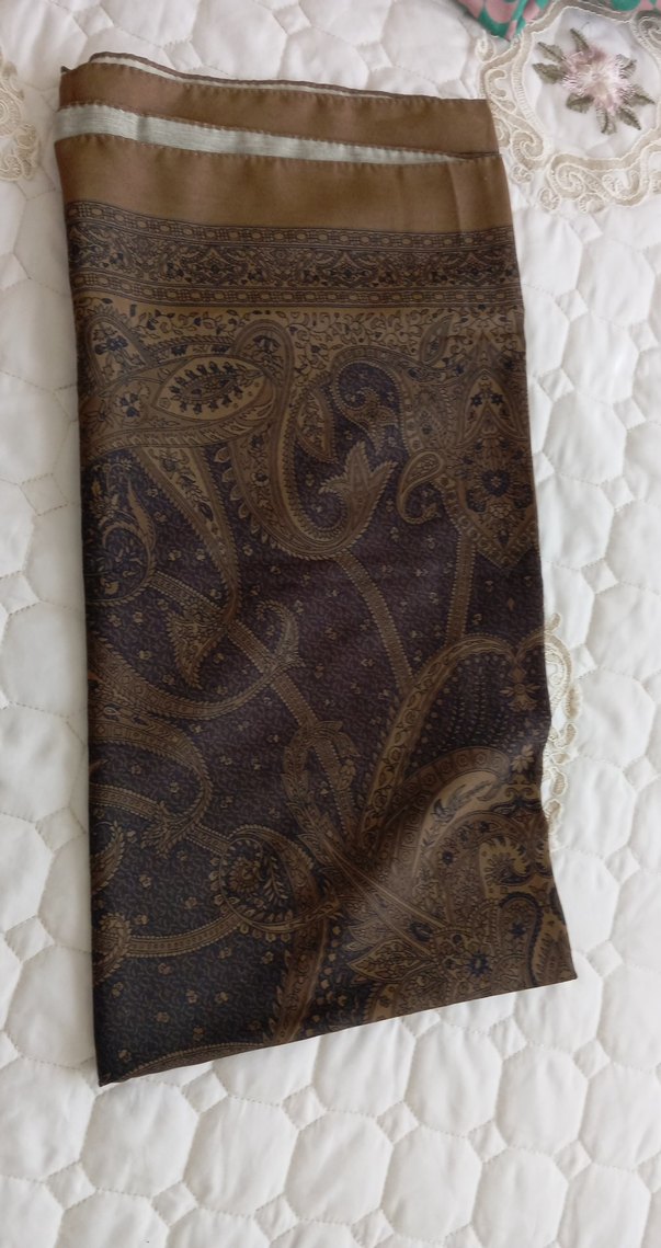 Kahverengi Vintage Kadın Saten Şal - Görsel 2