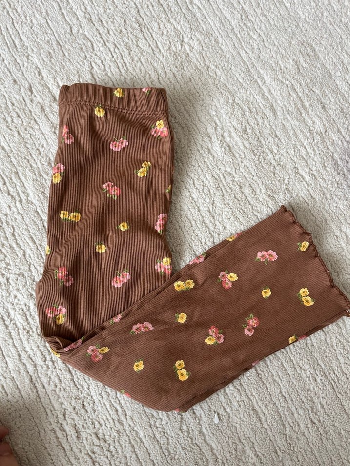 Kız Çocuk Çiçekli Kahverengi Tayt - Görsel 2