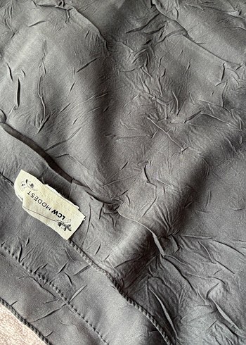 Gri Keten Kadın Pliseli Şal - Görsel 3