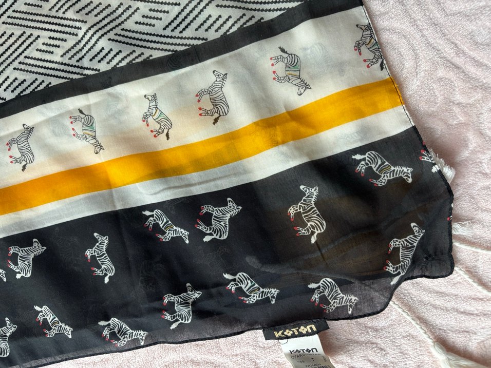 Bohem Tarz Gri Desenli Kadın Fular - Görsel 2