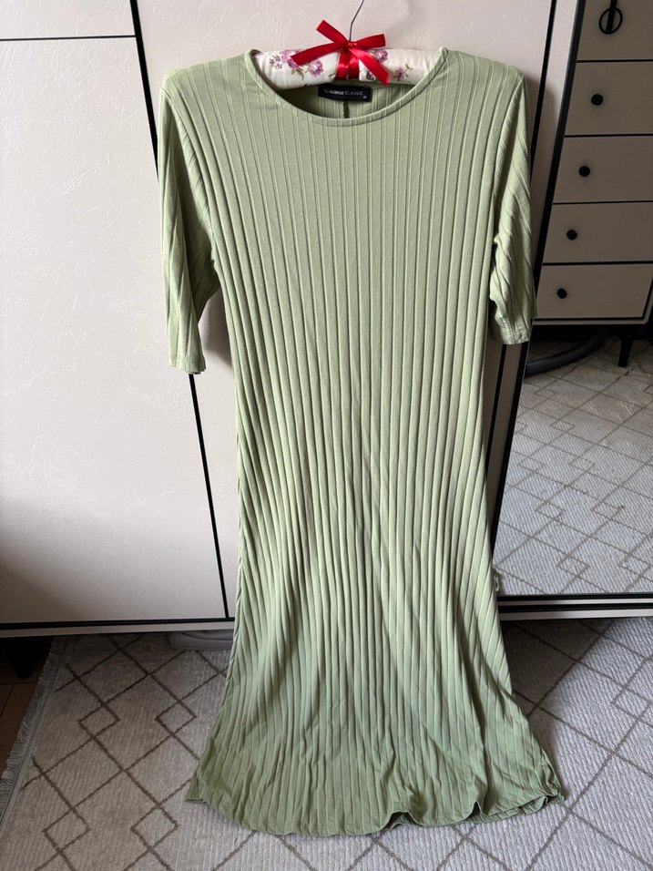 Yeşil Fitilli Kadın midi boy elbise - Görsel 3