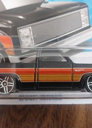  Hotwheels Chevy Silverado 