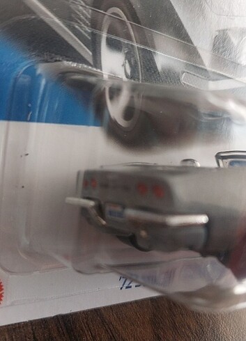  Beden Renk Hotwheels Stingray 72