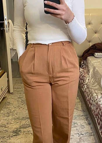 Düğmeli Bej Kadın Rahat Kesim Kumaş Pantolon - Görsel 4