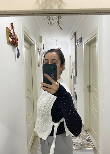 Beyaz Yüksek Yakalı Örgü Triko Süveter - Görsel 3